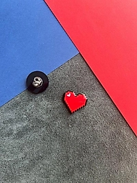 Pixel Kalp | Yaka Rozeti